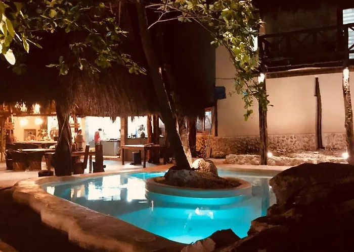 Indajani Hotel&hostel With Pool