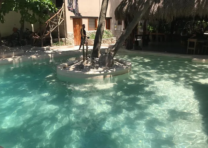 Indajani Hotel&hostel With Pool Hotel *